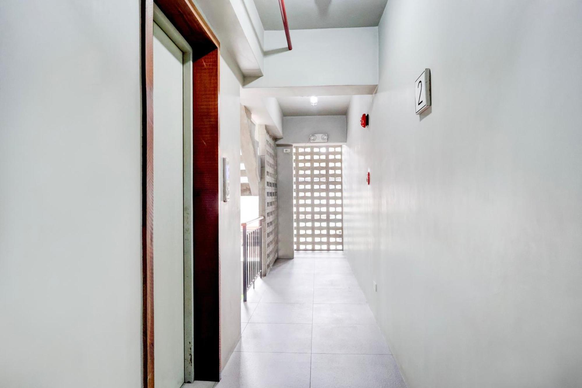 Collection O Brblock Boutique & Residences, Santa Cruz Olympia, Makati Makati City ภายนอก รูปภาพ